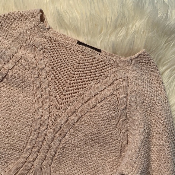 3/$30 - Suzy Shier Pink Sweater Size M - Picture 12 of 15